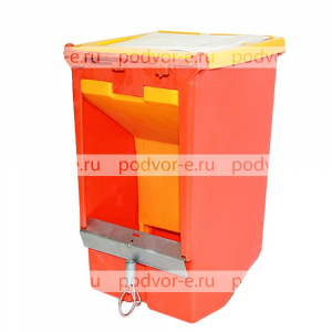 Кормушка для кроликов 1 секция пластик с крышкой